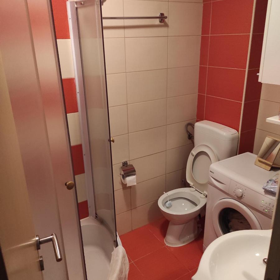 Apartman Jevrejska Banja Luka Bagian luar foto